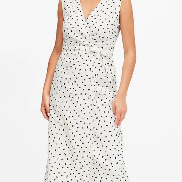 Banana Republic Linen-Cotton Wrap Dress - Picture 1 of 7